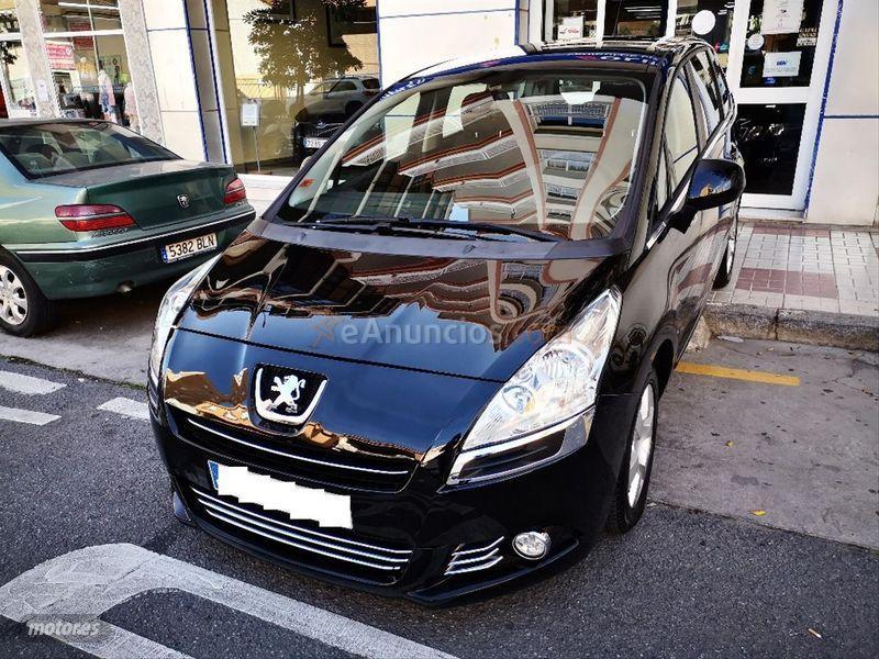 Peugeot 5008 Business Line 1.6 HDI 112 FAP de 2011 con 108.000 Km por 9.400 EUR. en Malaga
