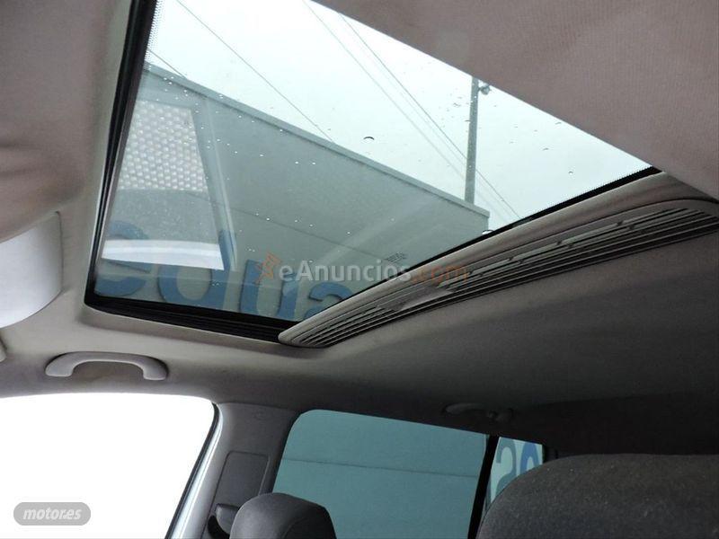 Volkswagen Touran 2.0 TDI ADVANCE de 2004 con 283.272 Km por 2.200 EUR. en La Rioja