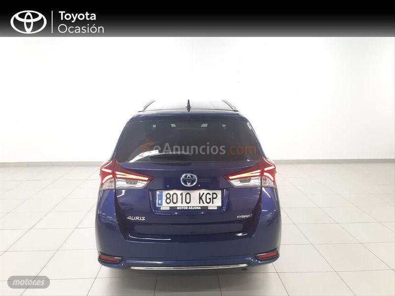 Toyota Auris 1.8 140H Feel Touring Sports de 2018 con 42.506 Km por 17.990 EUR. en Madrid
