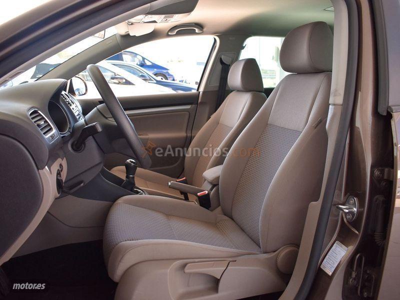 Volkswagen Golf Variant 1.6 TDI 105cv DPF Advance de 2013 con 106.502 Km por 10.970 EUR. en Madrid