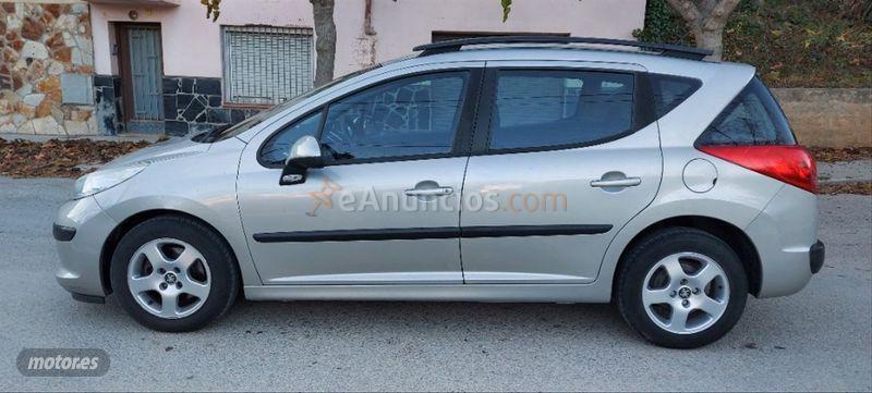 Peugeot 207 SW Confort 1.4 VTi 16v 95 de 2007 con 122.000 Km por 4.250 EUR. en Barcelona