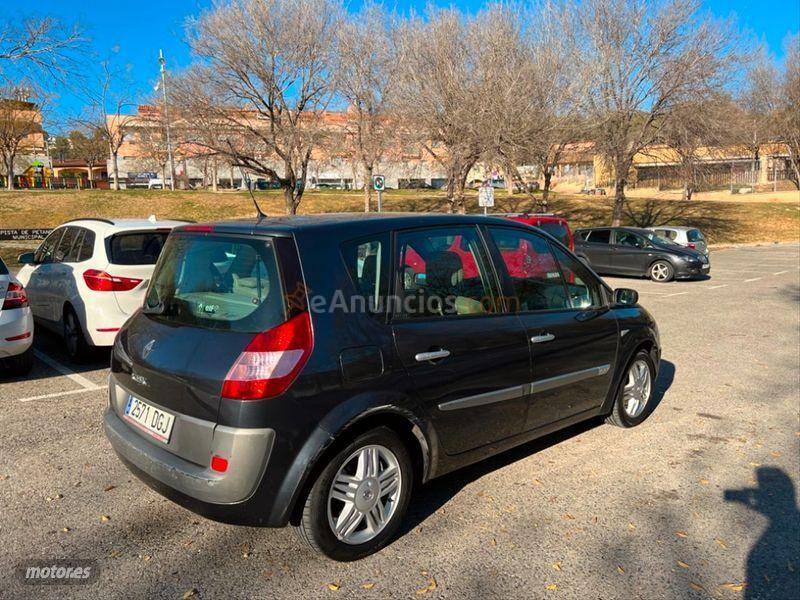 Renault Scenic Confort Dynamique 1.4 16V EU4 de 2005 con 135.654 Km por 3.499 EUR. en Barcelona