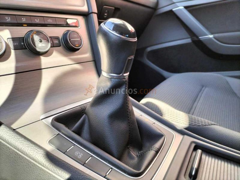 Volkswagen Golf 1.6 TDI 110 CV ADVANCE 