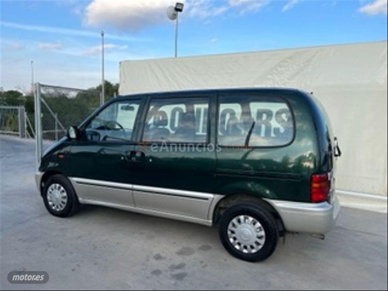 Nissan Serena 2.3D INVITATION de 1998 con 180.000 Km por 3.550 EUR. en Malaga