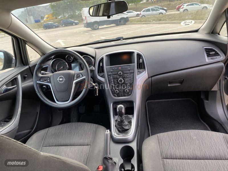 Opel Astra 1.7 CDTi SS 130 CV Sportive ST de 2014 con 123.000 Km por 7.900 EUR. en Alicante