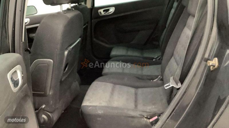 Peugeot 307 SW Pack 1.6 HDi 90 de 2005 con 153.216 Km por 2.170 EUR. en Toledo