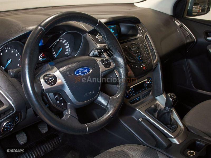 Ford Focus 1.6 TIVCT 125cv Trend Sportbreak de 2014 con 104.850 Km por 9.300 EUR. en Cadiz