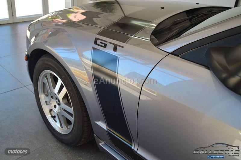 Ford Mustang 5.0 TiVCT V8 307kW Mustang GT A.Conv. de 2016 con 139.000 Km por 14.000 EUR. en Barcelona