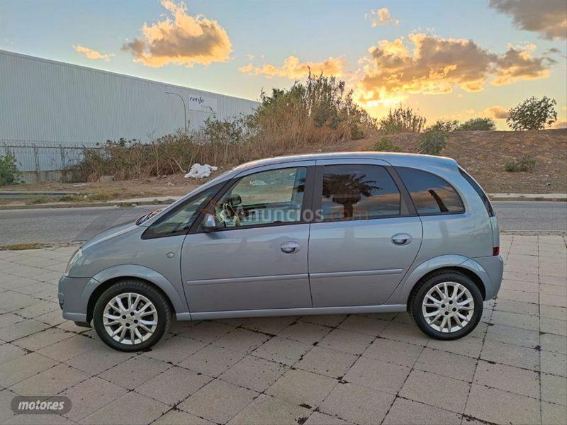 Opel Meriva 1.6 XEP Cosmo de 2009 con 103.000 Km por 4.500 EUR. en Malaga