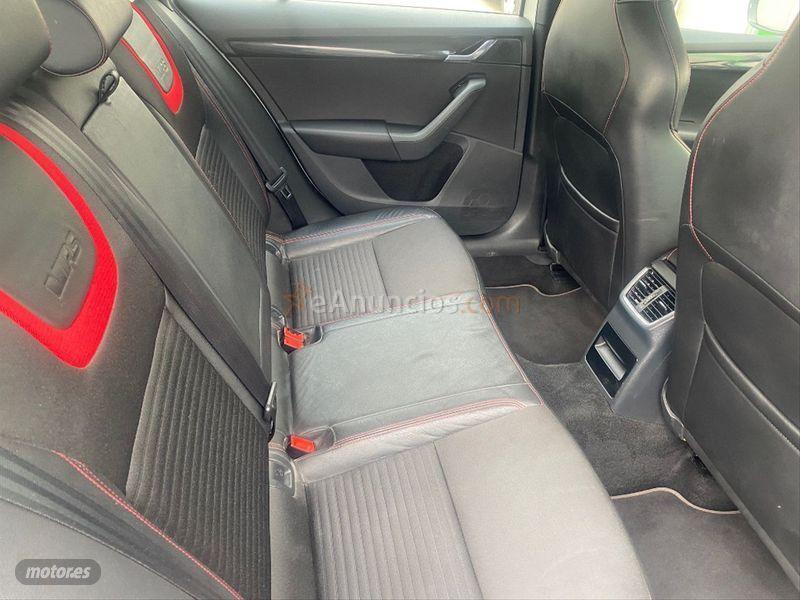 Skoda Octavia Combi 2.0 TDI CR 184cv RS de 2015 con 108.000 Km por 18.990 EUR. en Valladolid