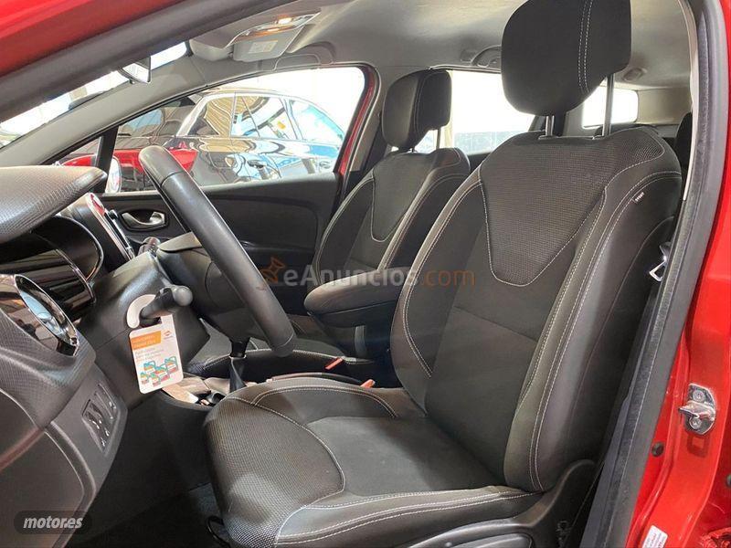 Renault Clio Sport Tou. Zen Energy dCi 90 de 2016 con 60.000 Km por 12.990 EUR. en Malaga