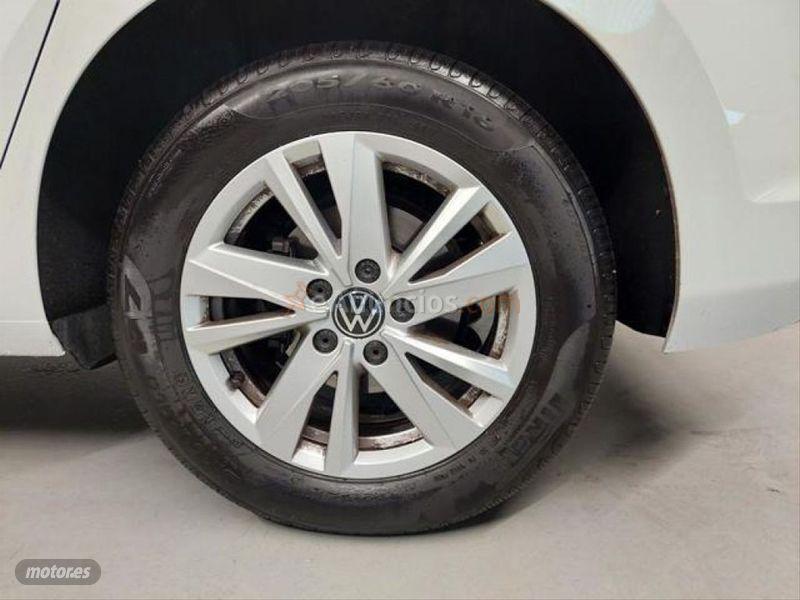 Volkswagen Touran Advance 2.0 TDI 110kW 150CV DSG de 2021 con 33.333 Km por 34.900 EUR. en Burgos