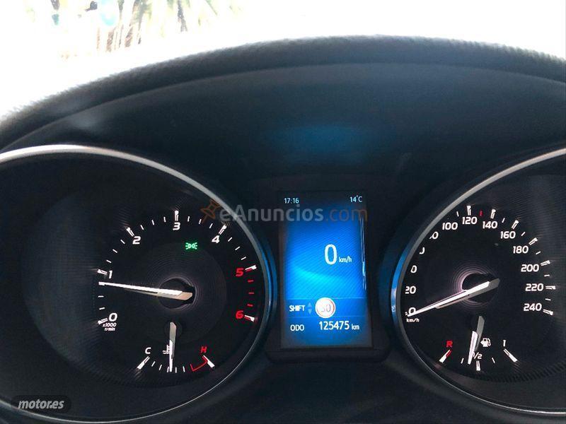 Toyota Avensis 2.0 150D ADVANCE TS de 2015 con 125.000 Km por 13.950 EUR. en Asturias