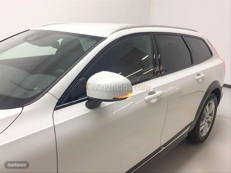 Volvo V 90 2.0 D4 AWD Auto de 2021 con 20 Km por 45.990 EUR. en Toledo