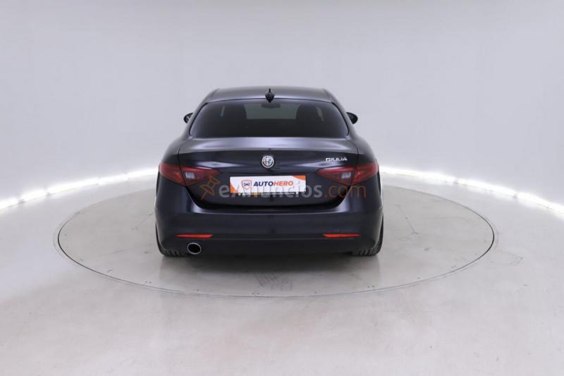 Alfa Romeo Giulia 2.0 Gasolina 174kW 200CV Giulia AT