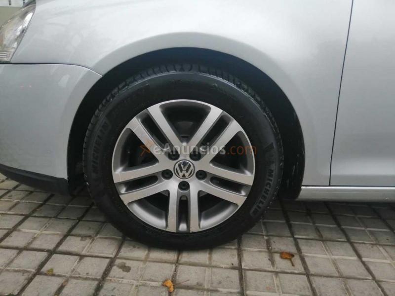 Volkswagen Jetta 1.6 FSI 115cv Advance 