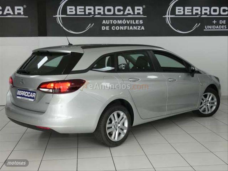 Opel Astra 1.6 CDTi 110 CV Selective ST de 2016 con 89.962 Km por 12.940 EUR. en Sevilla