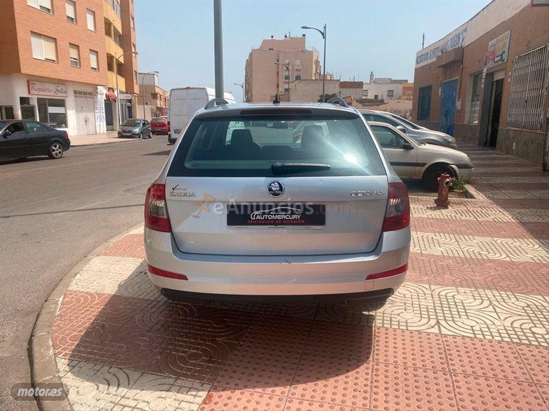 Skoda Octavia Combi 1.6 TDI CR 110 Ambition Greenline de 2016 con 187.000 Km por 10.500 EUR. en Almeria