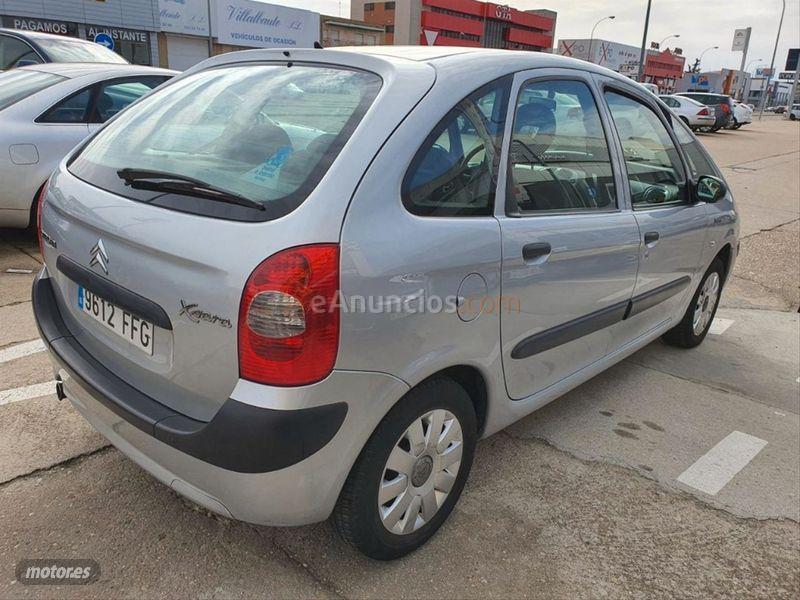 Citroen Xsara Picasso 1.6 16v HDI SX Top de 2006 con 87.000 Km por 4.900 EUR. en Salamanca