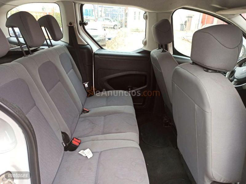 Peugeot Partner Tepee Access 1.6 HDi 75cv de 2013 con 166.000 Km por 6.999 EUR. en Malaga