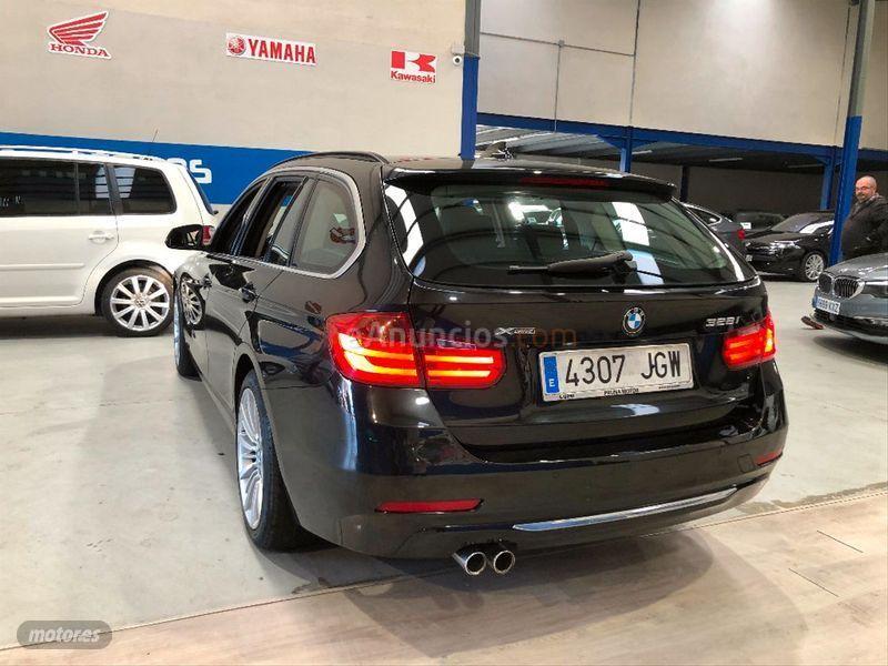 BMW Serie 3 328i xDrive Touring de 2015 con 149.000 Km por 19.999 EUR. en Salamanca