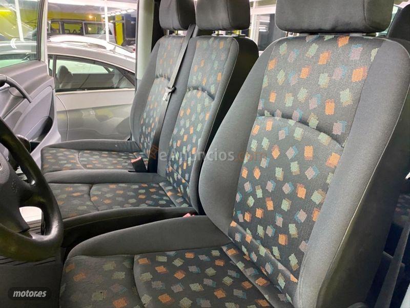 Mercedes Viano 2.2 CDI Trend Larga de 2005 con 178.000 Km por 10.990 EUR. en La Coruna