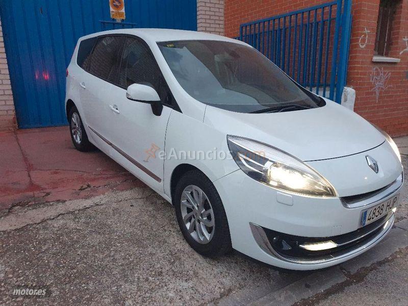 Renault Grand Scenic Dynamique Energy dCi 130 eco2 7p de 2012 con 135.000 Km por 11.999 EUR. en Madrid