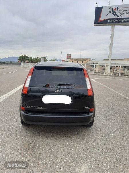 Ford Focus C-Max 2.0 TDCi Ghia de 2005 con 160.000 Km por 4.800 EUR. en Murcia