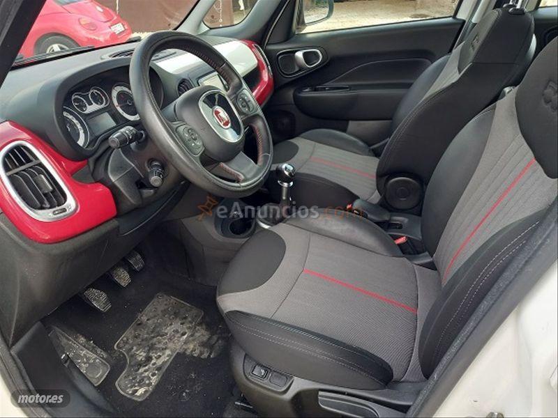 Fiat 500L Urban 1.6 16v Multijet II 105CV SS de 2015 con 156.000 Km por 9.500 EUR. en Malaga