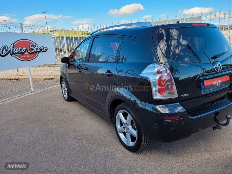 Toyota Corolla Verso 2.2 D4D 136cv Luna de 2007 con 96.000 Km por 4.990 EUR. en Alicante