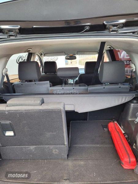 Toyota Corolla Verso 2.2 D4D 136cv Luna de 2007 con 96.000 Km por 4.990 EUR. en Alicante