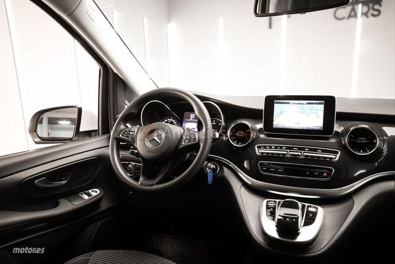 Mercedes Clase V 220 d Avantgarde Extralargo de 2020 con 14.500 Km por 49.999 EUR. en Alicante