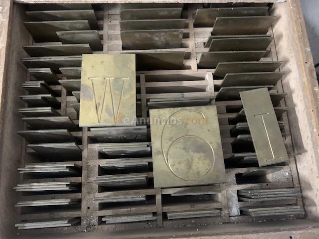 Diverso material para cerrajería.