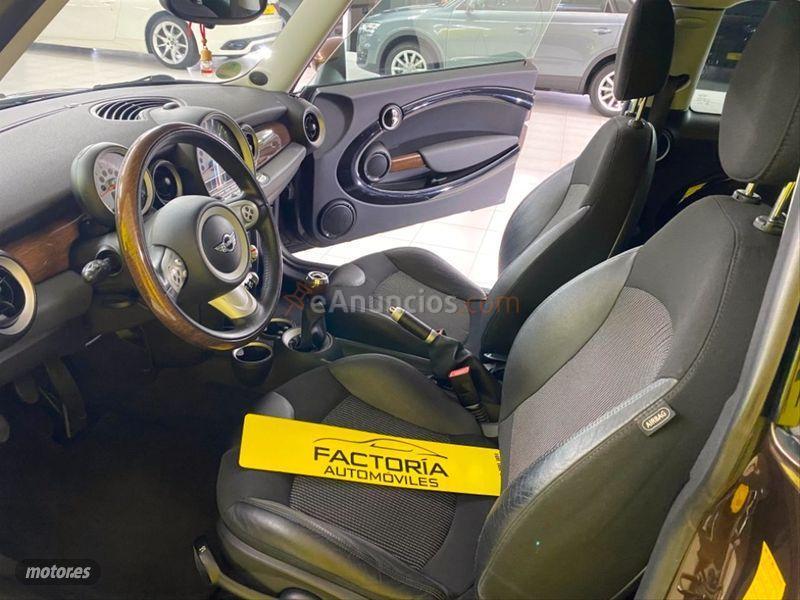Mini Cooper Cooper D Clubman Auto de 2009 con 158.000 Km por 9.490 EUR. en La Coruna