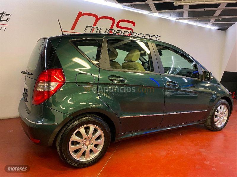 Mercedes Clase A A 180 BE de 2011 con 86.000 Km por 9.900 EUR. en Madrid