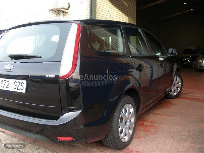 Ford Focus 1.6 TDCi 109 Trend Sportbreak de 2010 con 135.000 Km por 6.999 EUR. en Madrid
