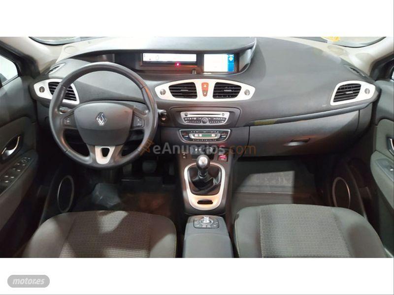 Renault Scenic Dynamique 1.9dCi 130cv de 2009 con 279.000 Km por 4.900 EUR. en Madrid