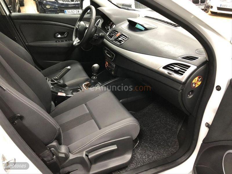 Renault Megane Sp. T. Business Energy dCi 110 SS eco2 de 2012 con 223.890 Km por 4.999 EUR. en Sevilla