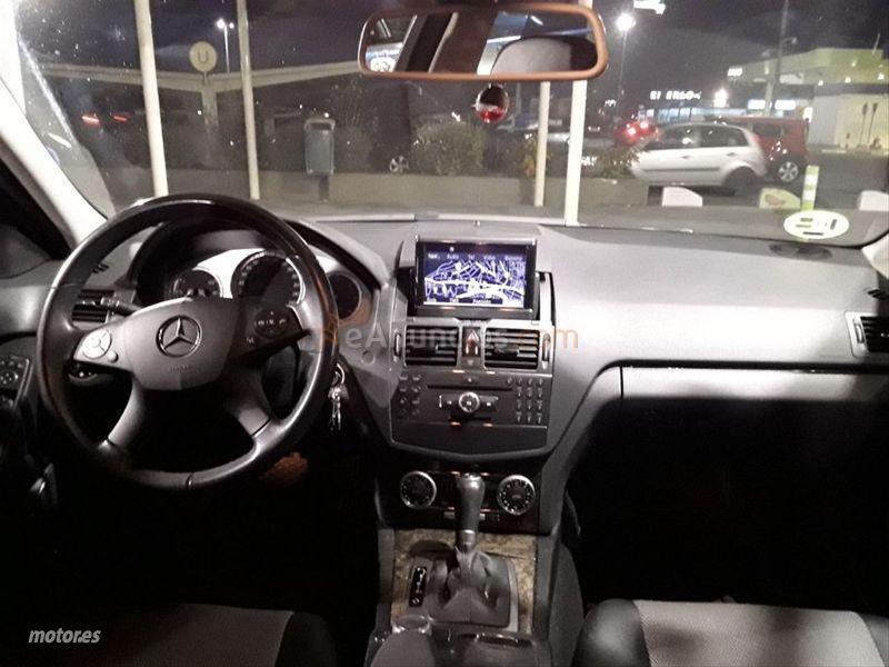 Mercedes Clase C C 320 CDI Avantgarde Estate de 2008 con 160.000 Km por 8.995 EUR. en Madrid