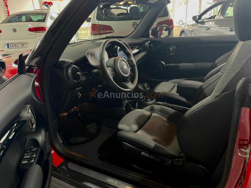 MINI Cabrio COOPER.-1.5I 136CV.- Automático .- Solo 5014KM .-  Garantia oficial Mini 3 años .- COMO NUEVO .-