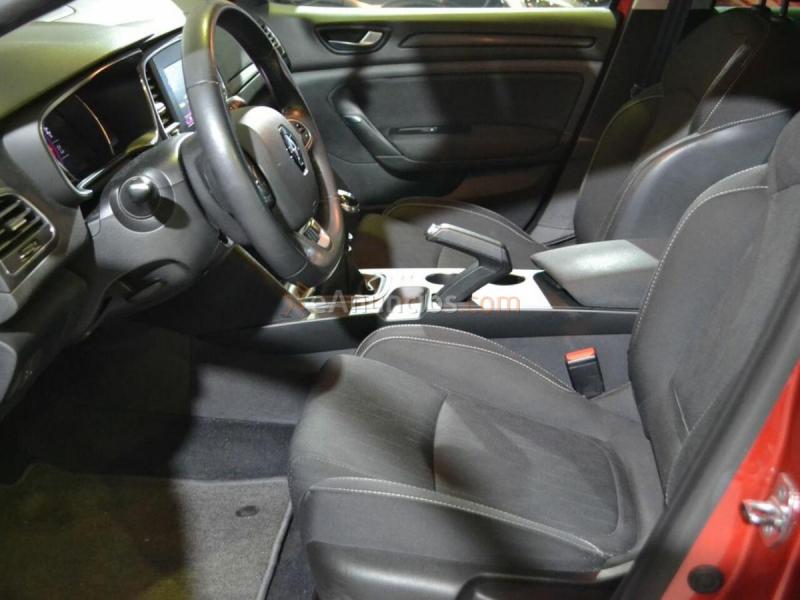 Renault Megane Limited Tce GPF 103kW (140CV) EDC - 18