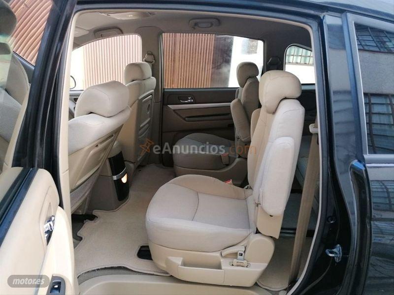 Ssangyong Rodius 270Xdi de 2009 con 110.000 Km por 6.900 EUR. en Salamanca