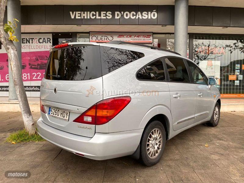 Ssangyong Rodius 270Xdi Premium de 2011 con 142.000 Km por 9.990 EUR. en Barcelona