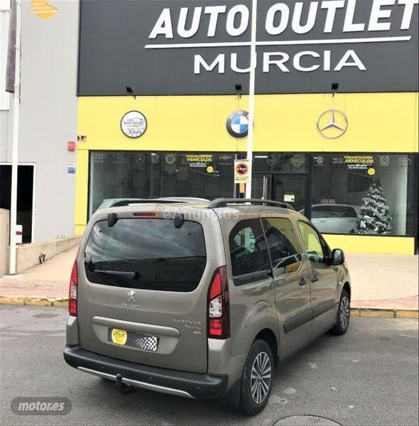 Peugeot Partner Tepee Access 1.6 HDi 92cv Euro 5 de 2014 con 139.000 Km por 12.300 EUR. en Murcia