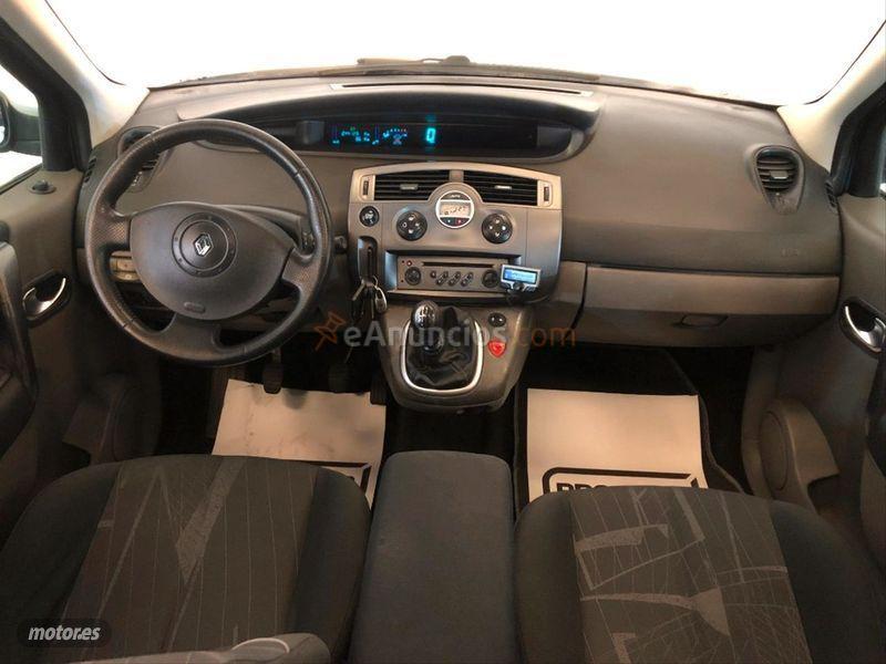 Renault Scenic LUXE DYNAMIQUE 1.9DCI de 2004 con 244.000 Km por 2.790 EUR. en Valencia