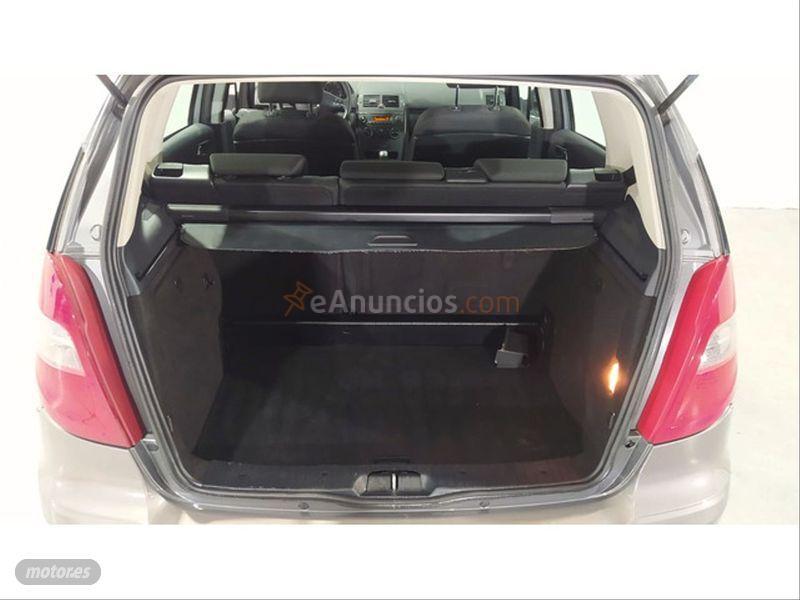 Mercedes Clase A A 160 BE Elegance de 2011 con 99.000 Km por 6.900 EUR. en Madrid