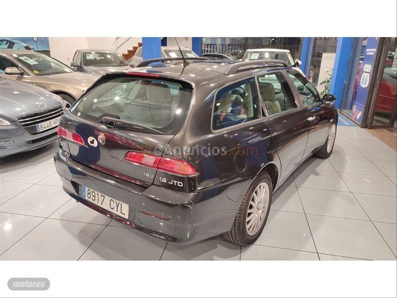 Alfa Romeo 156 1.9 JTD Impression Sportwagon de 2004 con 209.000 Km por 3.500 EUR. en Madrid