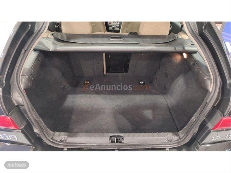 Alfa Romeo 156 1.9 JTD Impression Sportwagon de 2004 con 209.000 Km por 3.500 EUR. en Madrid