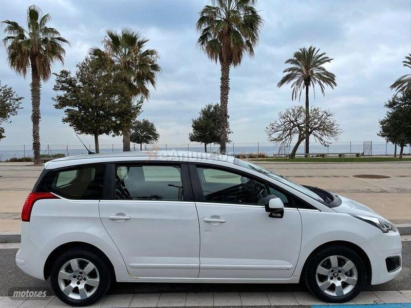 Peugeot 5008 Allure 2.0 BlueHDi 150 FAP de 2016 con 352.000 Km por 6.900 EUR. en Barcelona