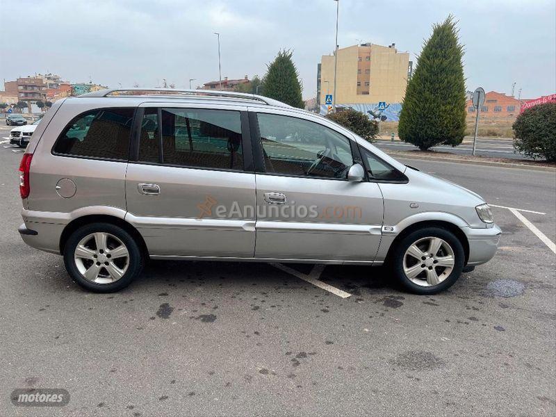 Opel Zafira 2.0 Dti 16v Club de 2005 con 210.000 Km por 2.990 EUR. en Lleida